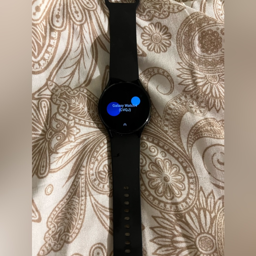 I am selling a Samsung galaxy watch 4 48mm. It’s basically brand new worn twice